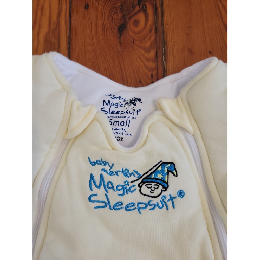 Baby Merlins Magic Sleepsuit Size Small  3 to 6 Months Yellow Cozy Comfy Bedtime - Picture 2 of 7